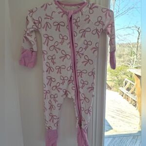 Caden Lane Pink Bow Print Footed One-Piece Bamboo